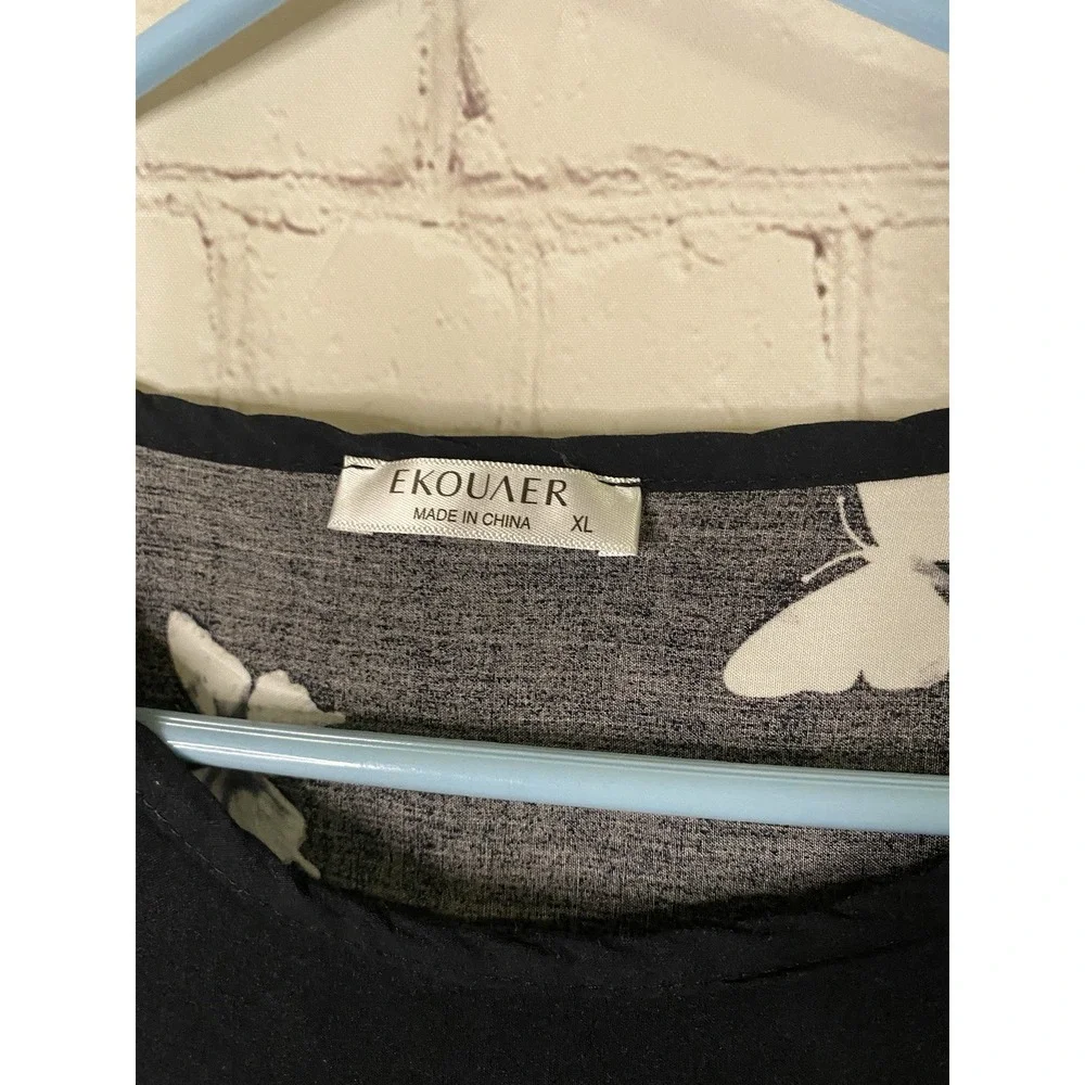 Ekouaer Ladies Size XL Butterfly  Top  White Black Short Sleeve - Picture 2 of 8